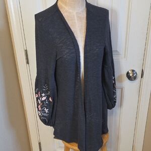 Embroidered Balloon Sleeve Open-front Gray Cardigan Sweater